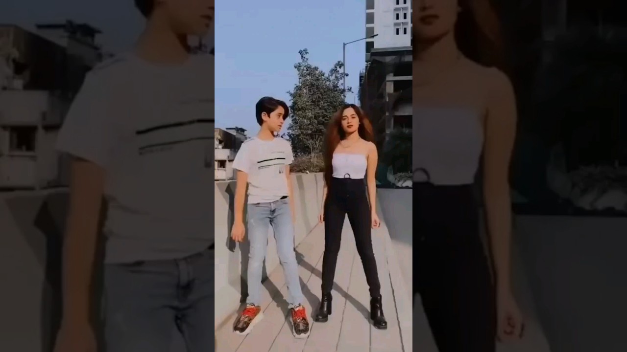 Ayaan and jannt zubair dance video 😍😋|| WhatsApp status @amitshorts 