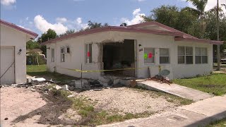 Car crashes into home in Fort Lauderdale
