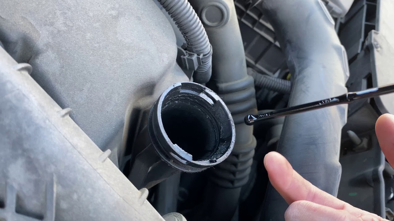 Renault Clio 4 verifier le niveau d’ huile moteur YouTube