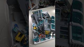 Bikin Ulang Lego Avengers Tower Nya ?