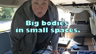 Maneuvering to the Toilet in a Minivan with a Big Body | Vanlife Tip