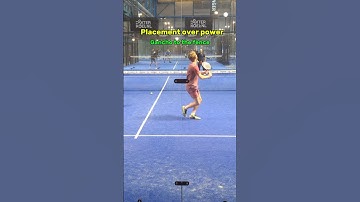 Especially players coming from tennis want to play too fast in padel. Do you agree? 🧐 #padel