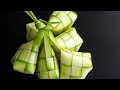 Cara Menganyam Daun Ketupat &amp; Mengisi Beras Ke Dalam Daun Ketupat