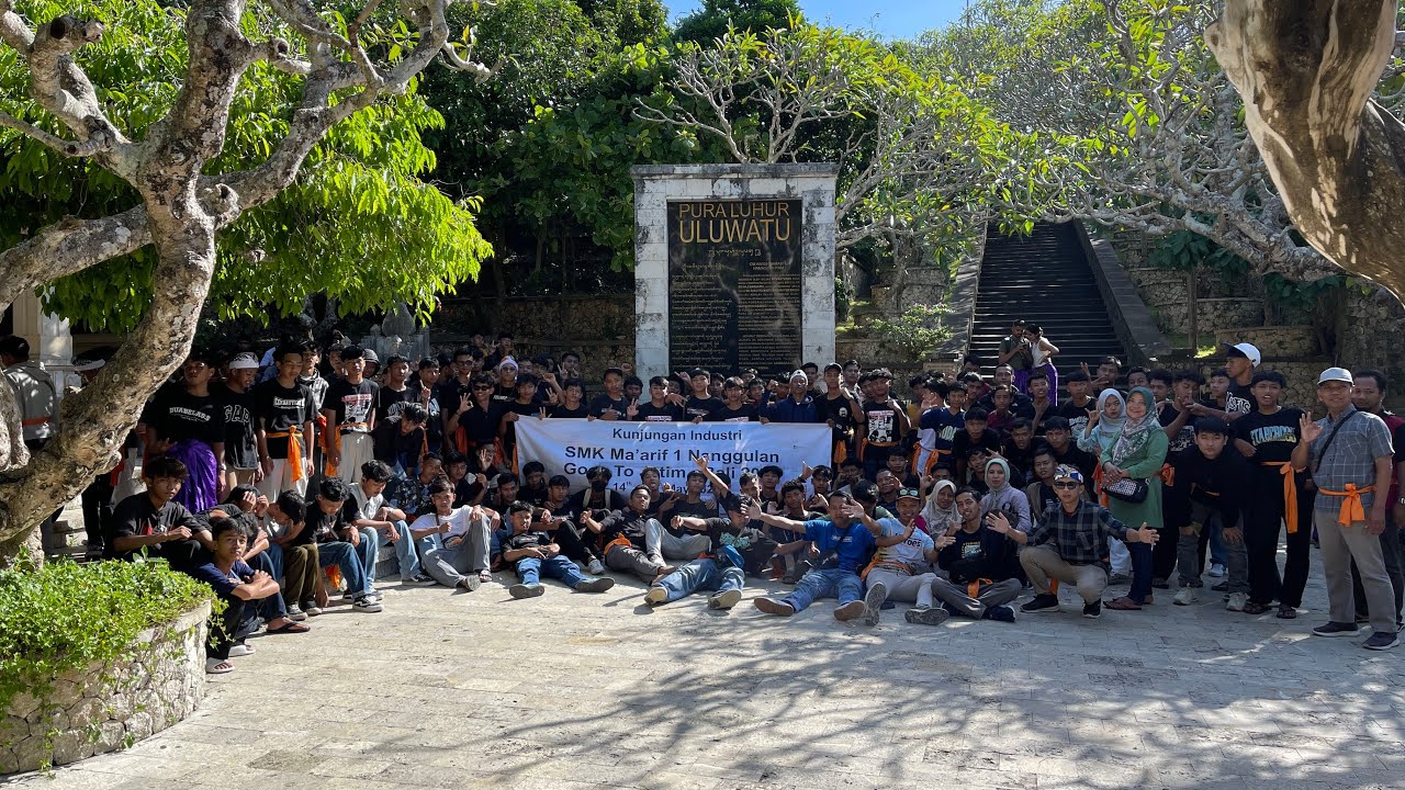 SMK MA'ARIF 1 Nanggulan Kujungan Industri ke Malang dan Wisata Pulau Bali w/ Nuansajayawisata