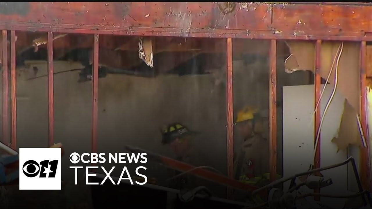 Apartment fire displaces over a dozen families in Dallas - YouTube