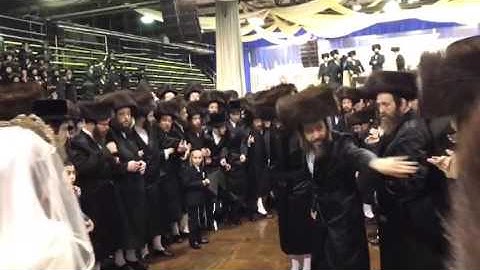 Thumbnail of Bobov Rebbe Mitzvah Tantz Shvat תשע'ז(1)
