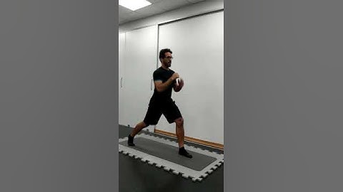 Afundo com flexão de quadril