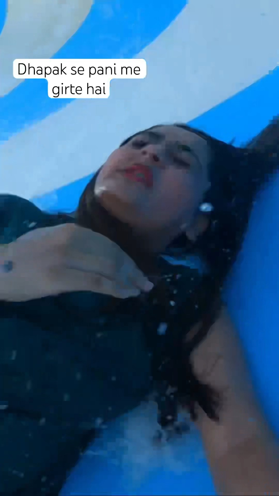 Most Dangerous Ride of Water Park Cyclone ne Bindass Kavya se panga liya #bindasskavya #shorts