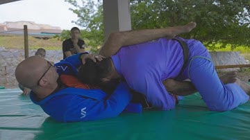 Loop Choke Counter to the Over-Under Pass | BJJ Drills in 2022 Mexico Camp