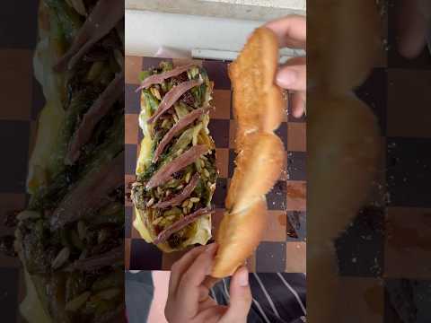 Panino con Brie, Scarola e Alici