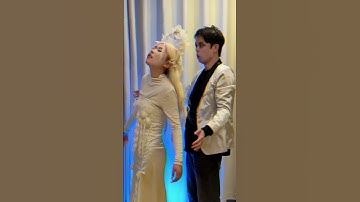 Oh my god, what a magical hypnosis technique, come and try it! #Clown #Angel