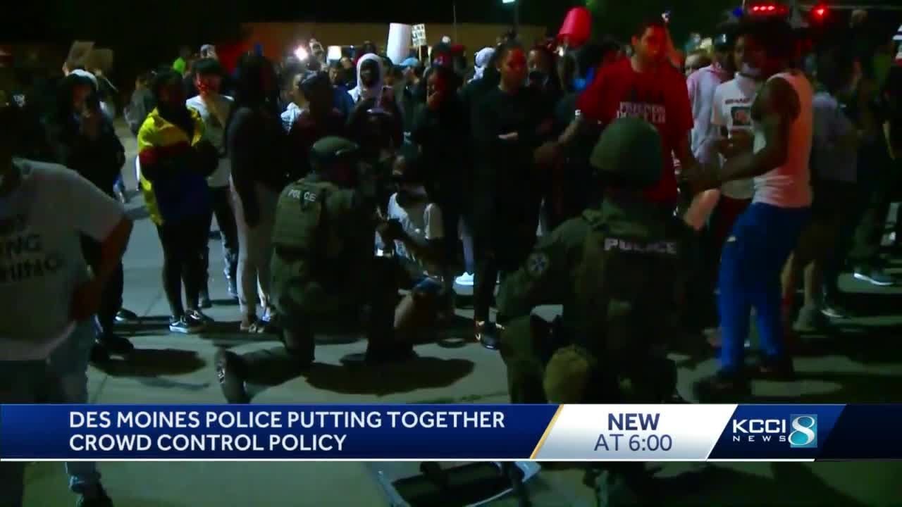 Des Moines Police Department proposes crowd control policy