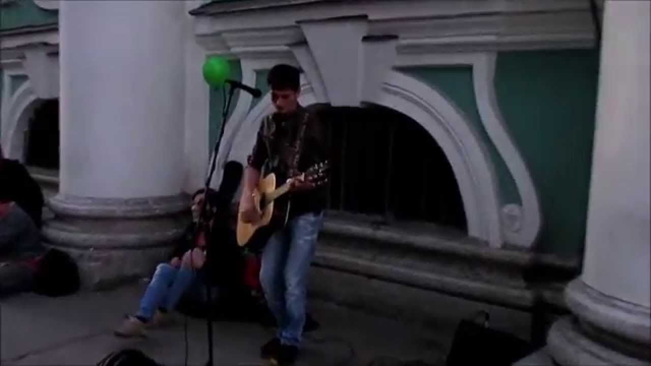 романтичная гитара. выступление детей в детском саду. деревенская любовь. выступление на улице. рождество певчие возле елки.