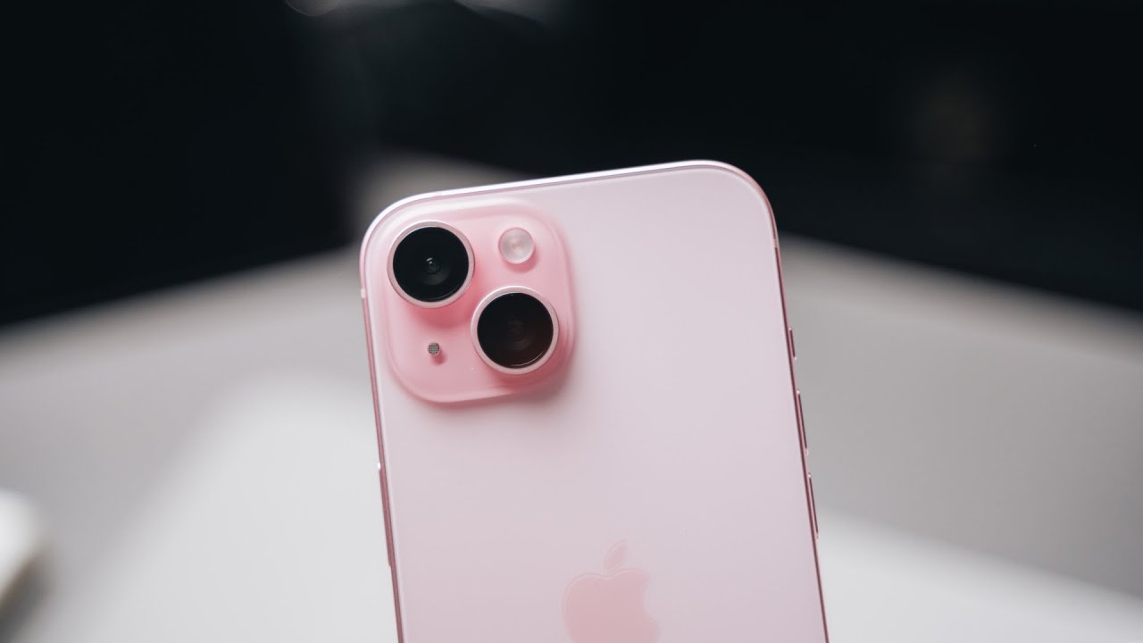 The Pink iPhone 15 - Unboxing & First Impressions