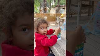 Ayranı Alttan Delmeye Çalışıyor