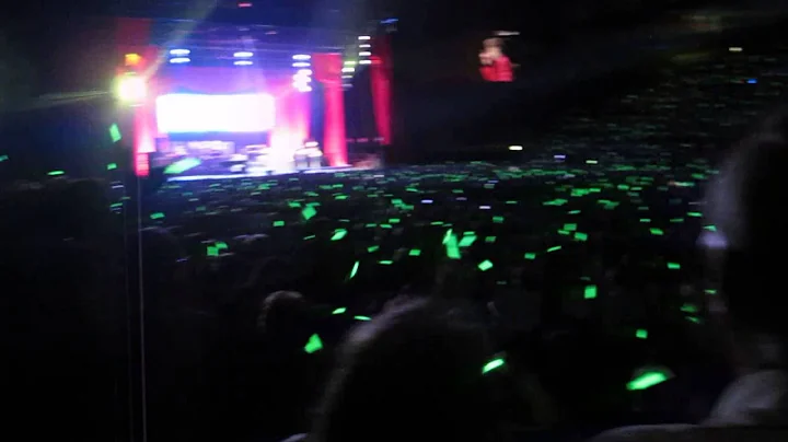 Barry Manilow - Let's Hang On & Can't Take My Eyes Off Of You at The O2 Arena concert, May 26 2014.