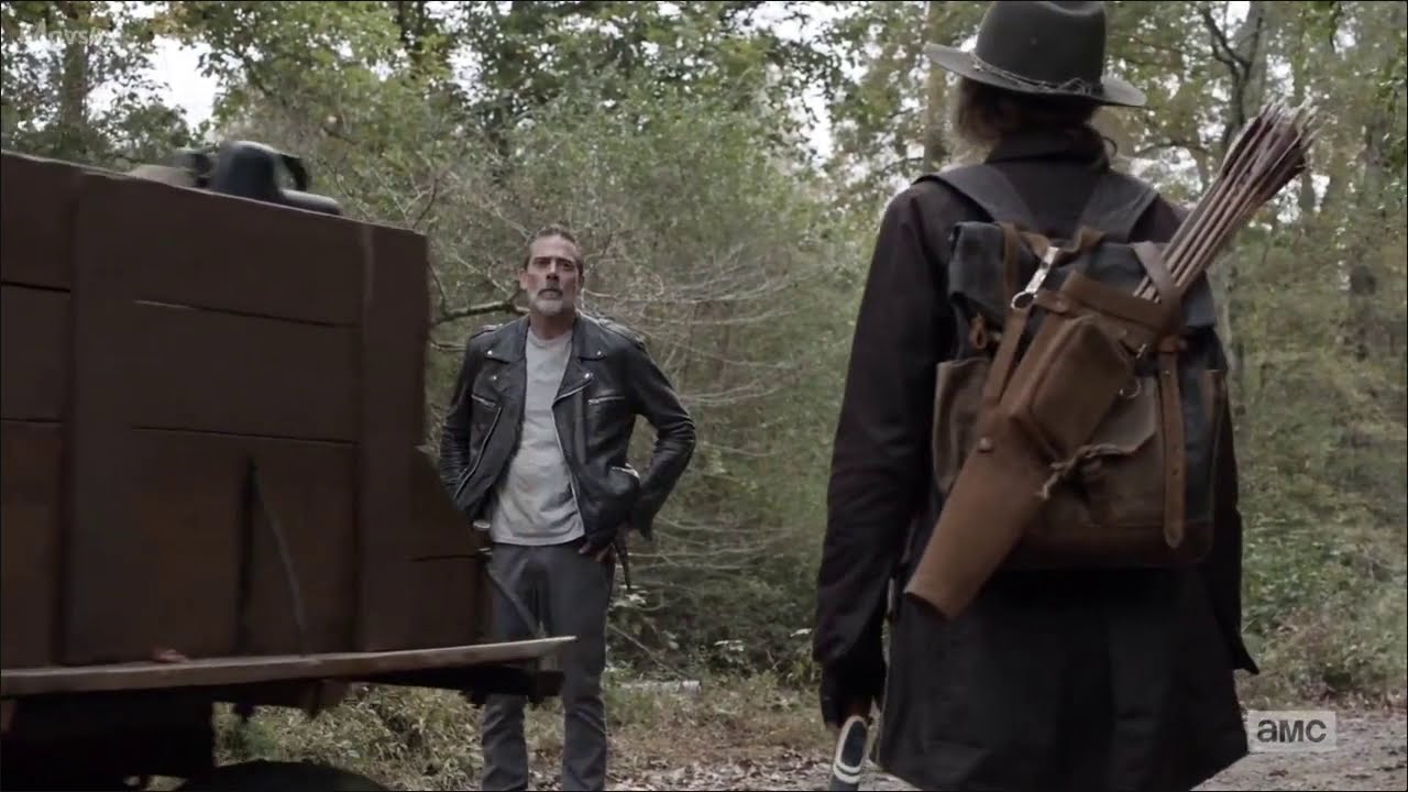 Negan and Maggie meet for the first time "again" (TWD S10E17)