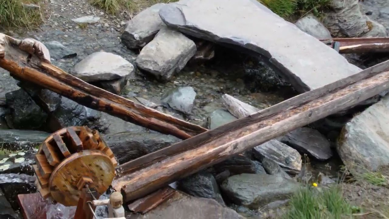 Man at work - Bach unterhalb der Lucknerhütte