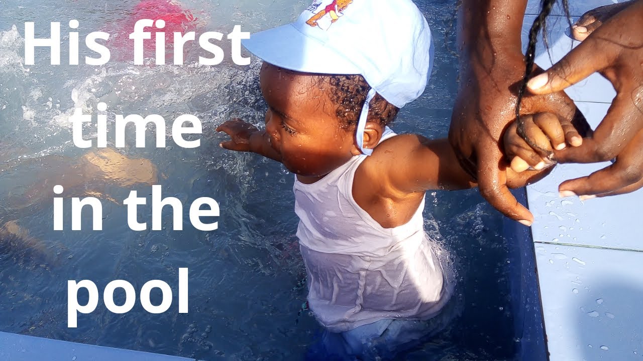 His first time in the pool 😝 - YouTube