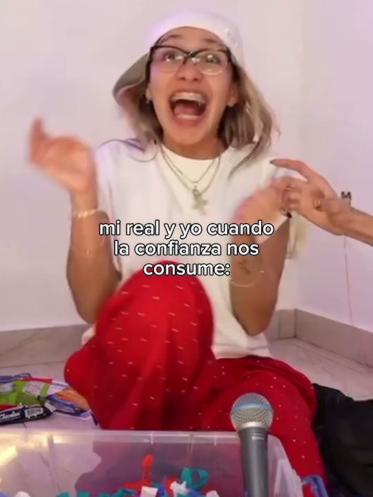 ALEX QUEDE 👁️👄👁️