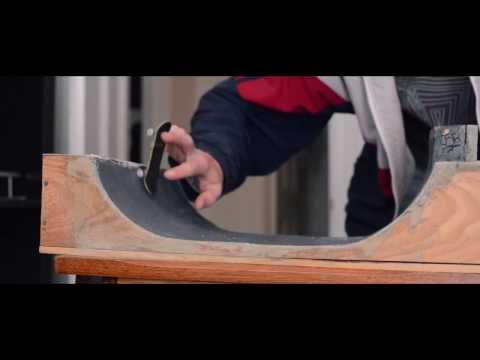 finger skateboard half pipe