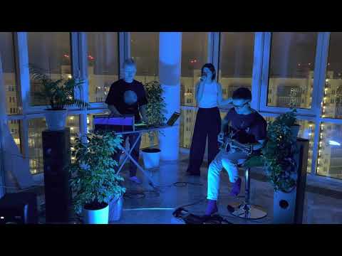 Beeswax & Olesya - Холодная Луна (Home Live)