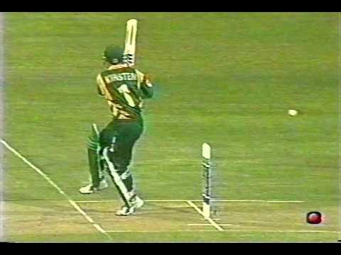 SOUTH AFRICA v INDIA ODI #1 JOHANNESBURG OCTOBER 5 2001