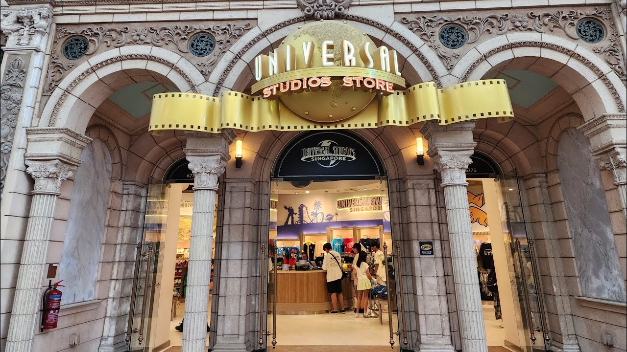 Universal Studios Singapore Store🚶🎀 Hello Kitty, Minion, Transformers, and more 🎁 | USS, Singapore