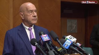 Mayor Whitmire delivers remarks on Chief Finner's retirement: FULL VIDEO