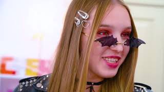 I Was Adopted by Witch vs Vampire! Who Will Be Kicked Off the Dark Magic School