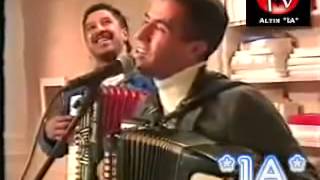 le roi de l'accordion roi du rai roi de l'art Resimi