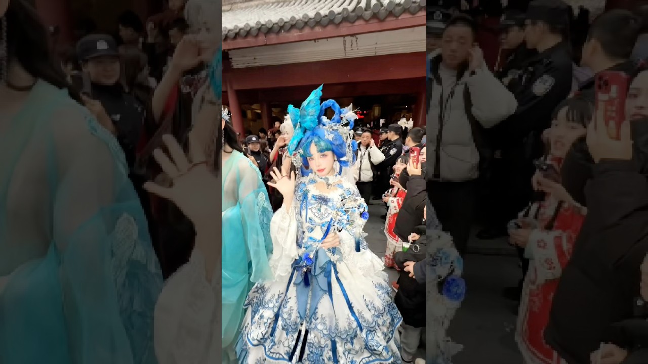 Có cách nào làm NPC ở khu du lịch mà “thể diện” hơn chút không? #meowcosplay #short