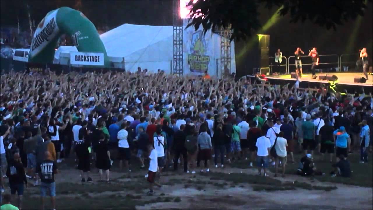 TE-TRIS & W.E.N.A NA HIP HOP KEMP 2013