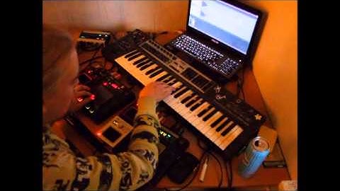 KORG Kaossilator Pro, Kaoss Pad 3, 3 Tracks Combined Jamming! LIVE!