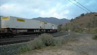 Railfanning the Tehachapi Loop 4 11 & 4 12 09 Part 2
