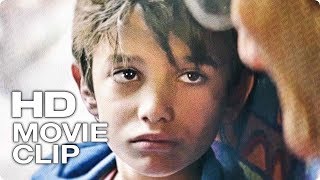 Я Человек-Таракан Сцена в Автобусе - КАПЕРНАУМ (2019) Фрагмент из Фильма Я Человек-Таракан Сцена в Автобусе - КАПЕРНАУМ (2019) Фрагмент из Фильма