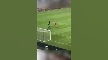 Ini momen emas saat,Indonesia vs Jepang sangat bagus yang  di gagal kiper jepang #worldcup#sepakbola