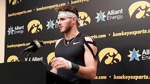 Watch now: Hawkeye Charlie Jones on his 100-yard kickoff return