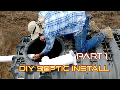 Minimum distance for septic tank from house