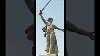 With a little magic, the statues become alive. #statue #livingstatue #magic #history #art #edication