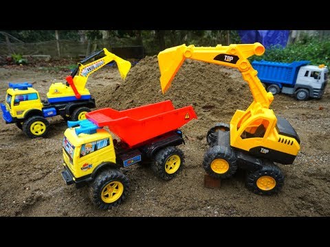 Excavator Truck Toys Working in 