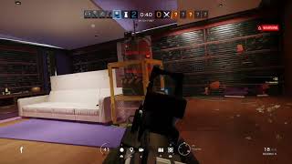 RAINBOW SIX® SIEGE Echo ace clutch