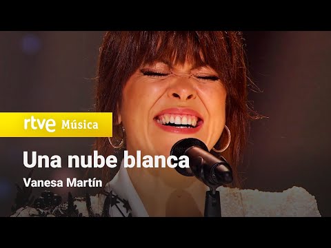 Vanesa Martín - "Una nube blanca" (Los Goya 2021)