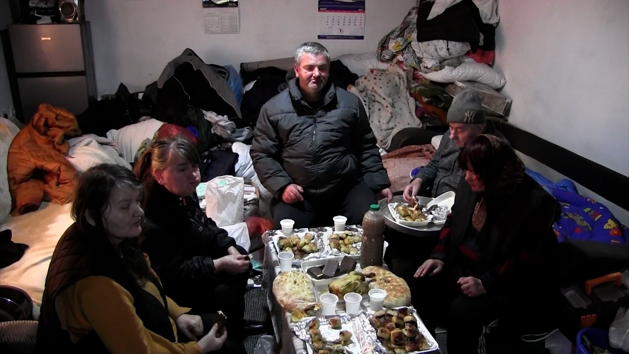 Iftar u kuci zaboravljene porodice