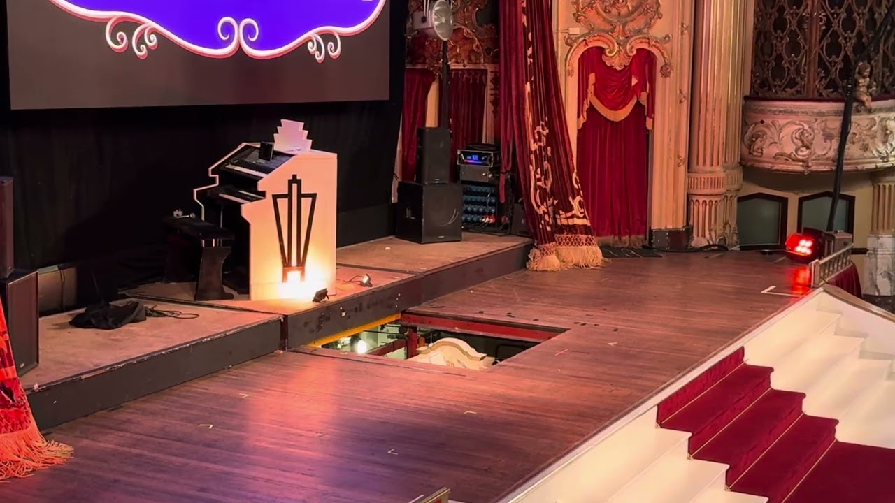 Phil Kelsall, The Dam Busters March, Blackpool Tower Ballroom Wurlitzer 