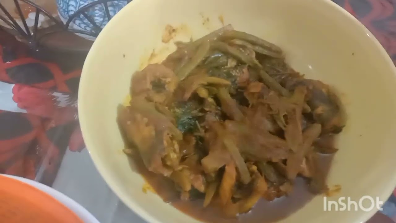 রাতে বাজার গুছিয়ে খেয়ে রাতে বারান্দায় গিয়ে এক কাপ চা খেলাম 