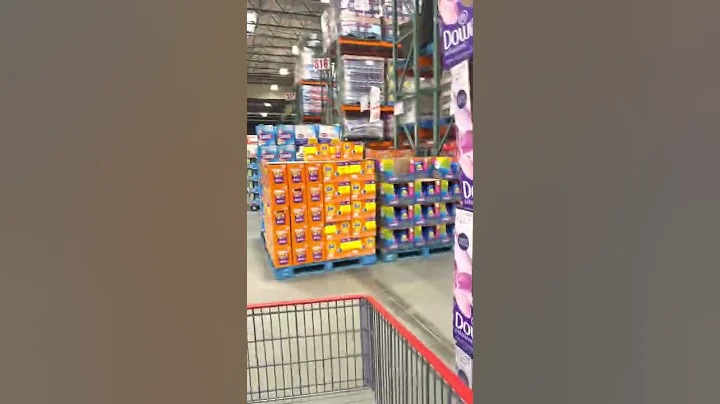 AMAZING GIRLS GOES GROCERY SHOPPING AT CARR'S SAFEWAY PALMER ALASKA #shorts #carrssafeway