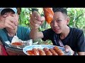 Thử Chiên Xúc Xích Siêu To Bằng Bàn Ủi