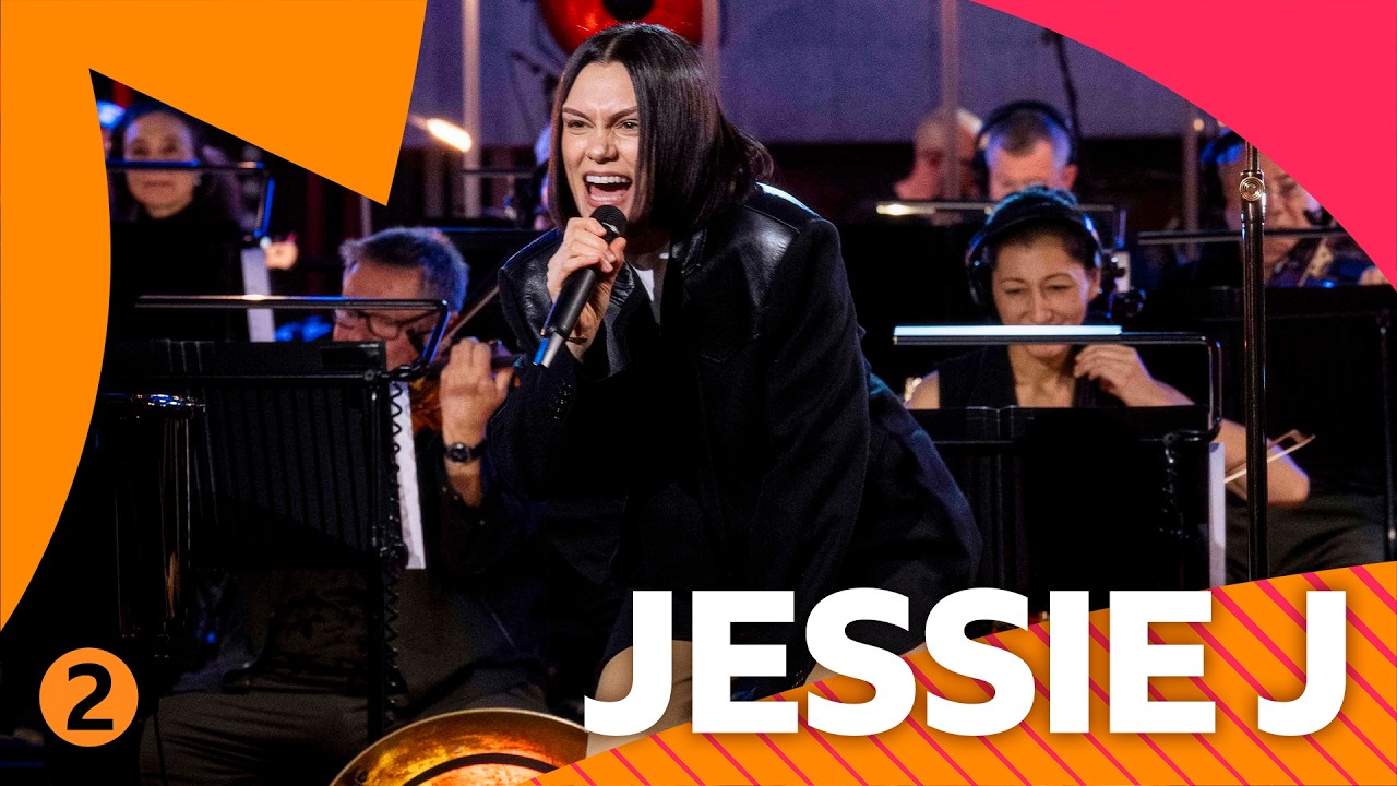 Jessie J - California (Radio 2 Piano Room)