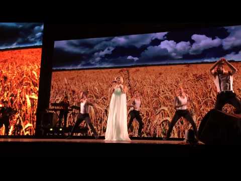 Полина Гагарина- Я твоя! (СПб 5.11.15)